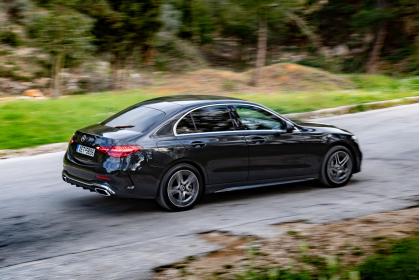 Mercedes-Benz C300e 313Ps